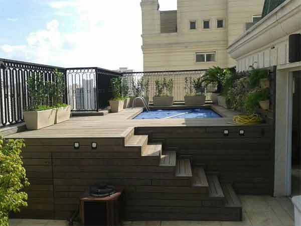 Deck de Madeira para Piscina Imagem