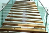 Instalação de escada de madeira em SP - 1